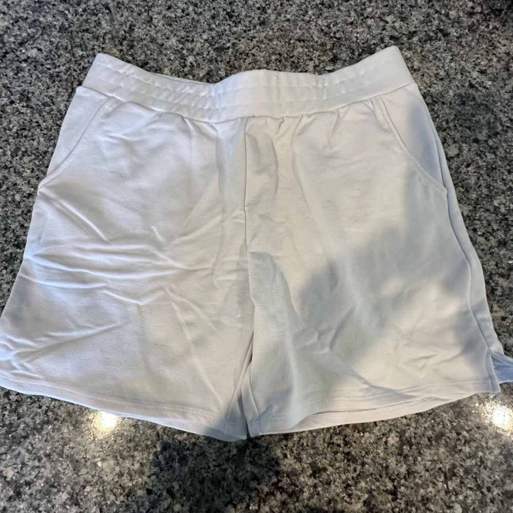 Grace Women's Sweat White Shorts waistband slits on sides,pockets.Size small NWT